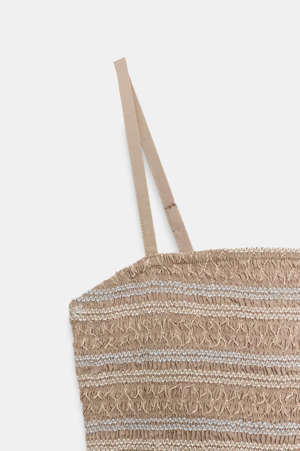 ПЛАТЬЕ МИДИ С ВЫШИВКОЙ И ЭФФЕКТОМ ЖАТКИ