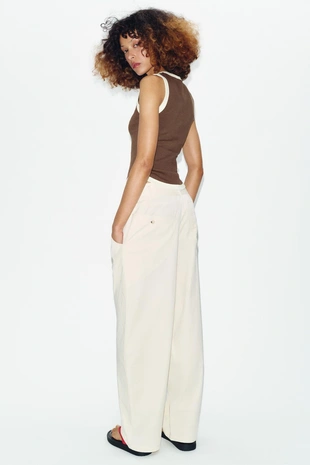 Футболка с контрастной отделкой