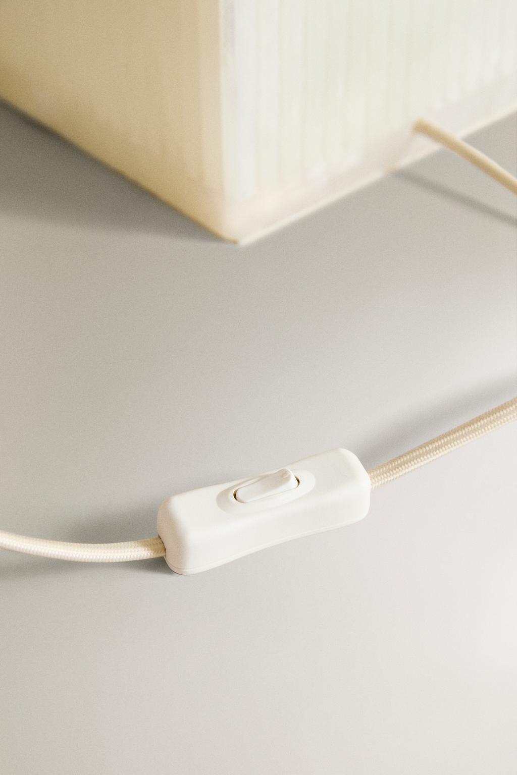 Настольная лампа с мраморным основанием