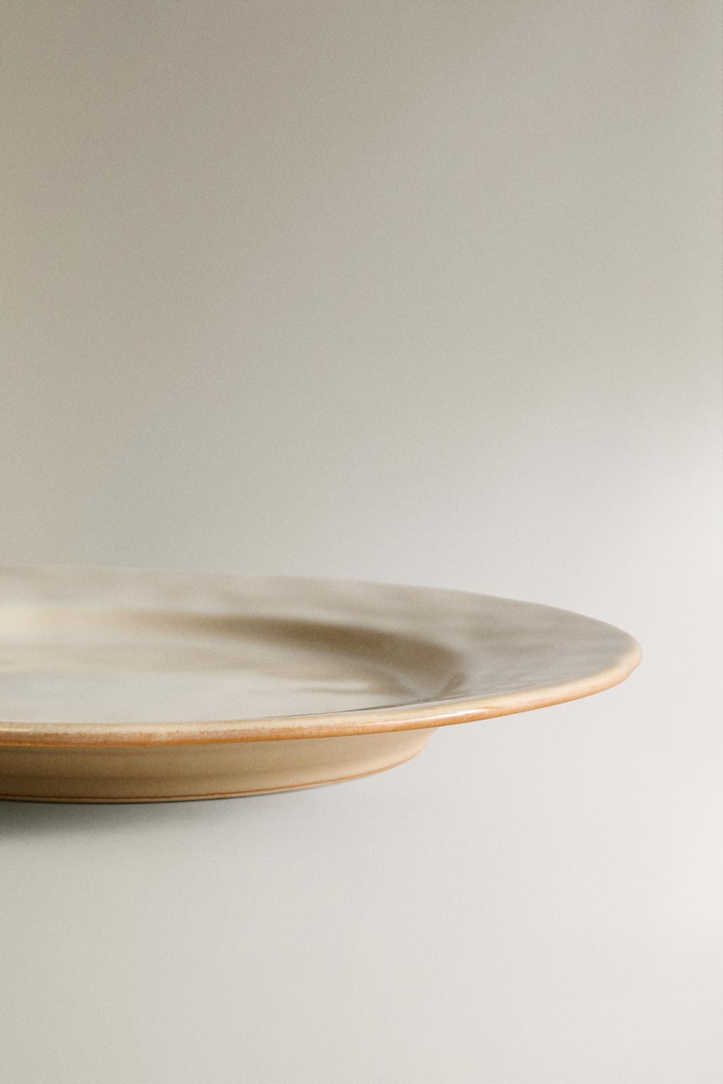 Керамический обеденный тарелка с неровным краем