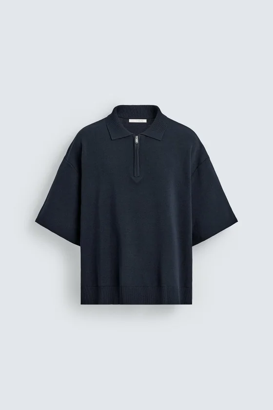 УКОРОЧЕННОЕ ПОЛО НА МОЛНИИ