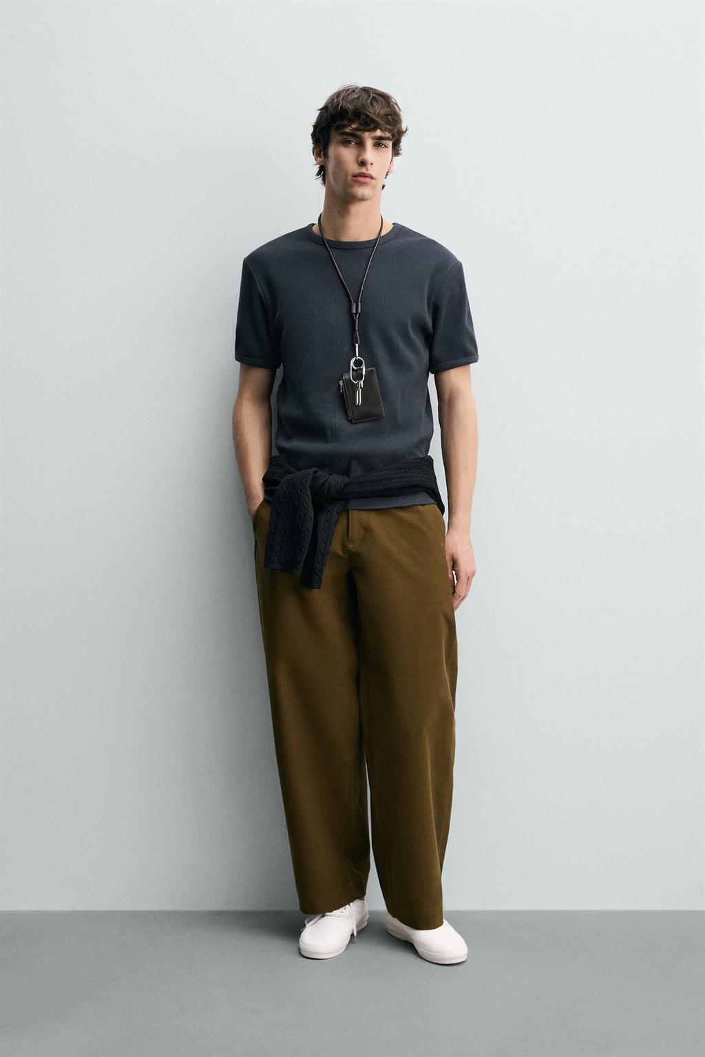 ФУТБОЛКА ИЗ РЕЛЬЕФНОГО ТРИКОТАЖА