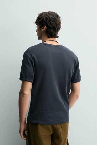 Футболка из рельефного трикотажа- Заказать в России