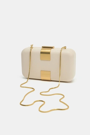 Клатч с металлической деталью- Заказать в России