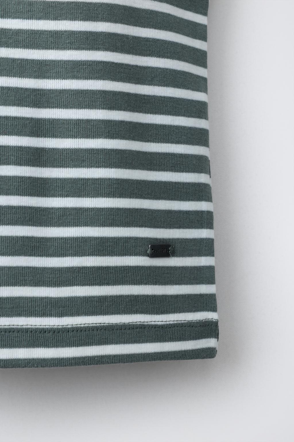 ТОП В ПОЛОСКУ С АППЛИКАЦИЕЙ