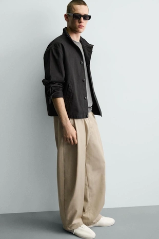 Брюки Balloon Fit с защипами- Заказать в России