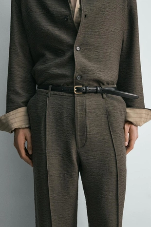 Струящиеся брюки из рельефной ткани со складками- Заказать в России