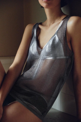 Топ с блестящей нитью- Заказать в России