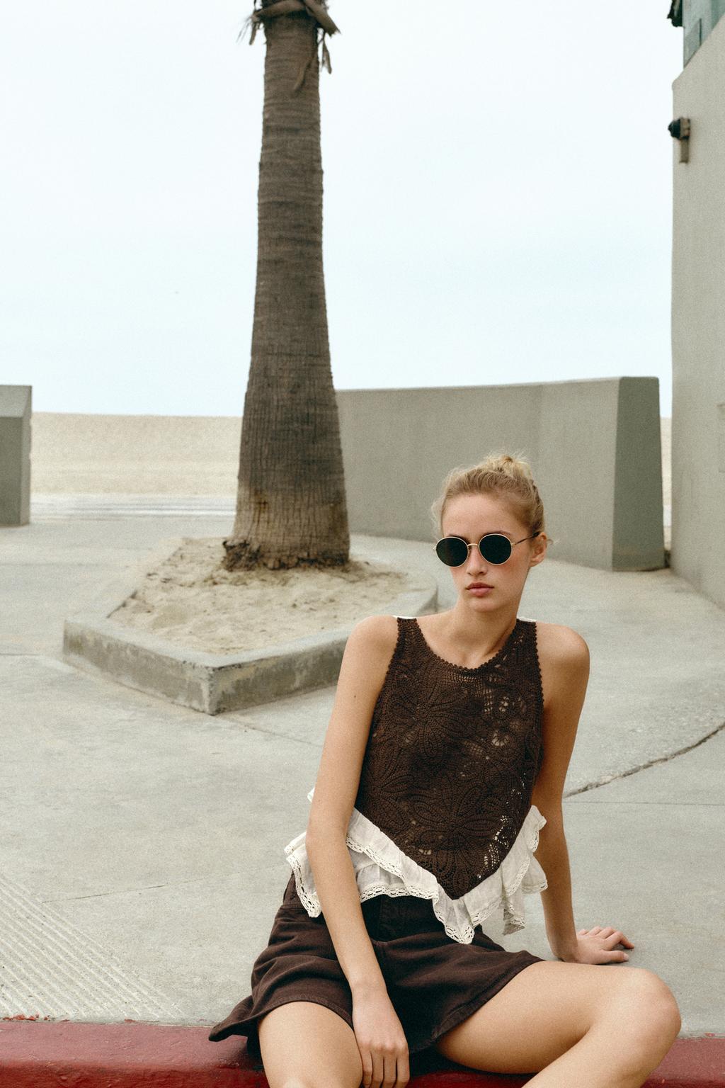 ТОП ИЗ КРУЖЕВА КРОШЕ С КОНТРАСТНЫМИ ДЕТАЛЯМИ