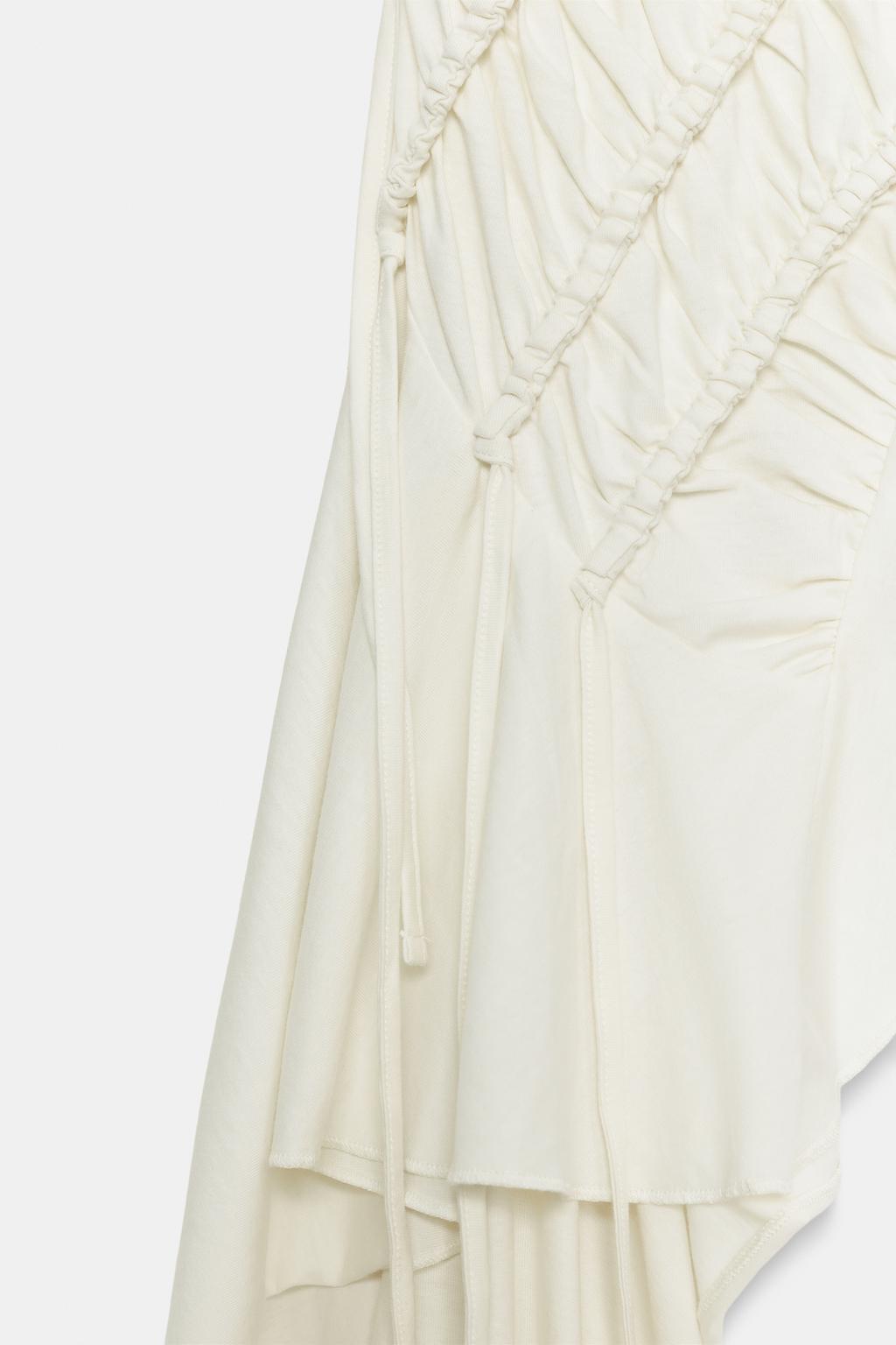 ТОП АСИММЕТРИЧНОГО КРОЯ СО СБОРКАМИ