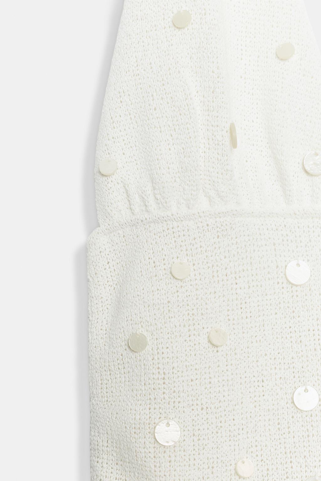 ТОП ИЗ ГРУБОЙ ТКАНИ С ГОРЛОВИНОЙ ХАЛТЕР И БУСИНАМИ