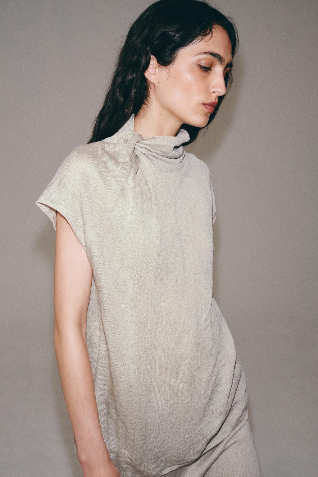 ТОП С УЗЛОМ ИЗ ЖАТОГО ТРИКОТАЖА