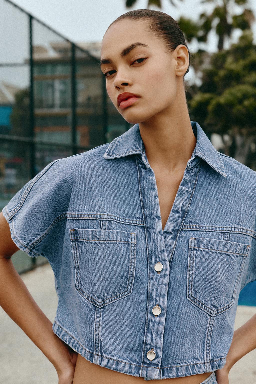 УКОРОЧЕННАЯ ДЖИНСОВАЯ РУБАШКА Z1975