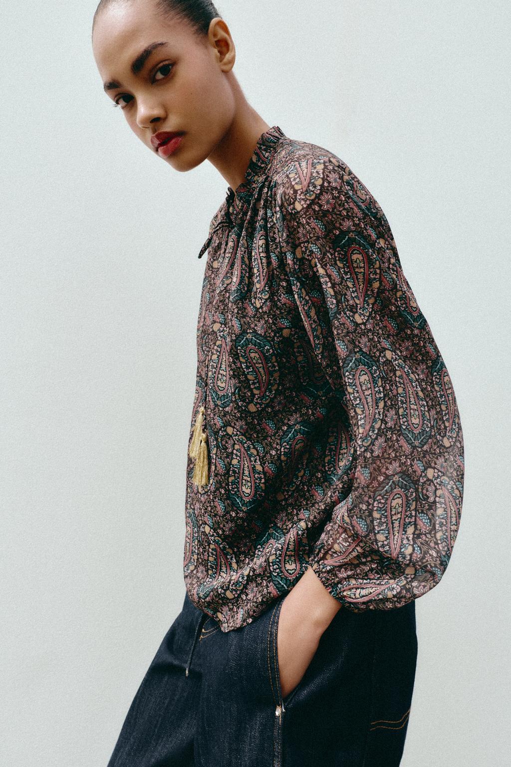 БЛУЗА ИЗ ПОЛУПРОЗРАЧНОЙ ТКАНИ С ПРИНТОМ