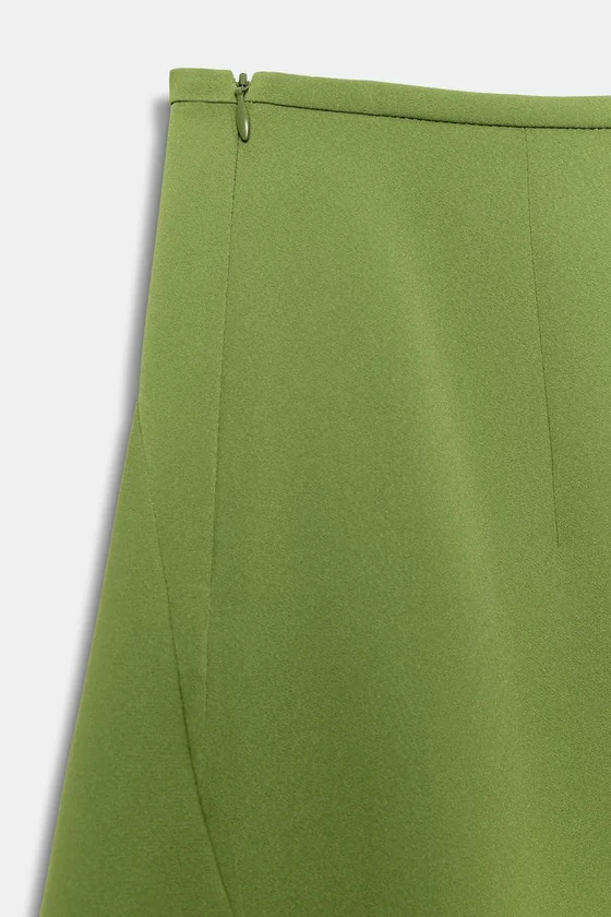 КОРОТКАЯ ЮБКА С ОСТРЫМ ПОДОЛОМ — коллекция Zara «ZW»
