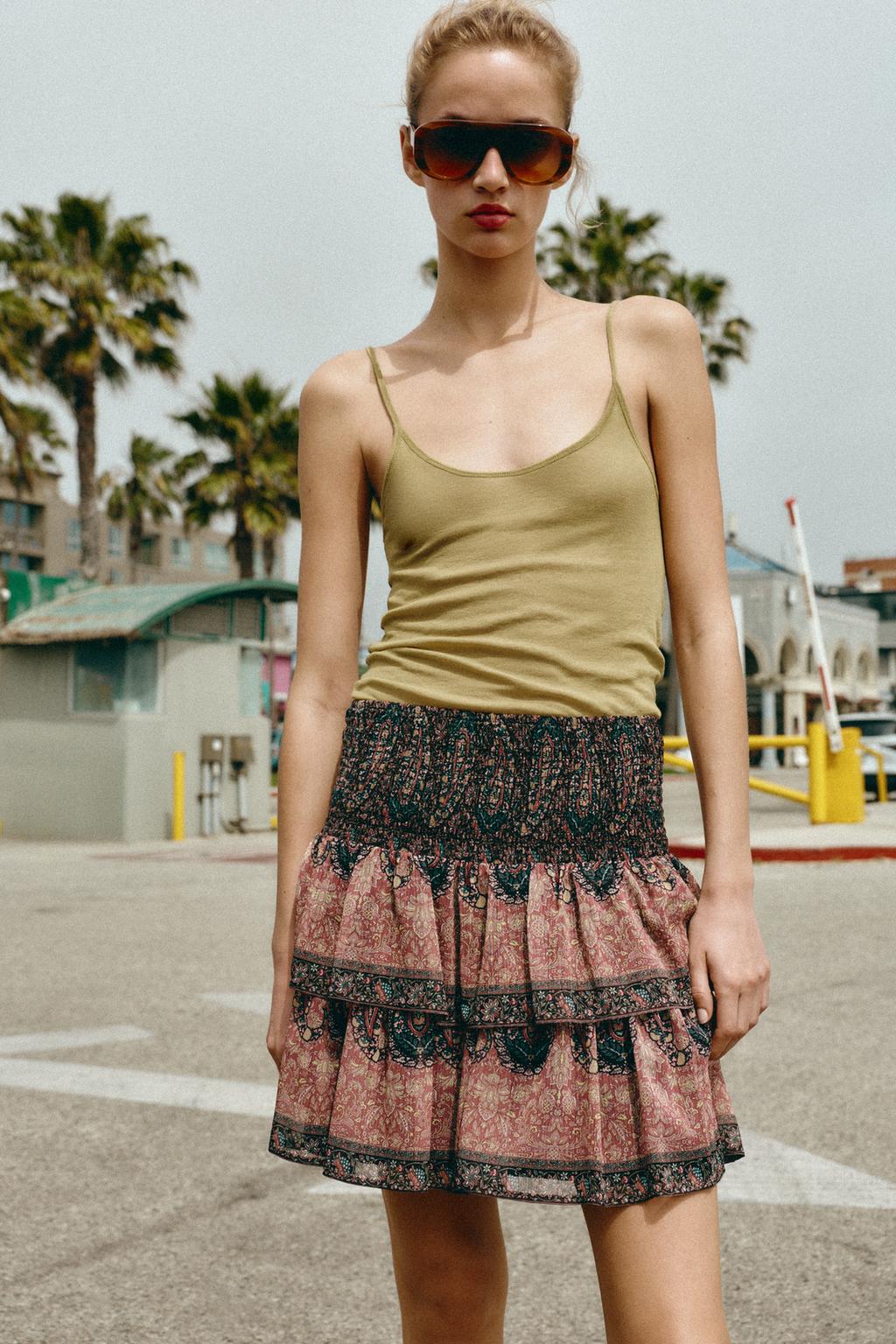 МИНИ-ЮБКА С ПРИНТОМ «СОТЫ»