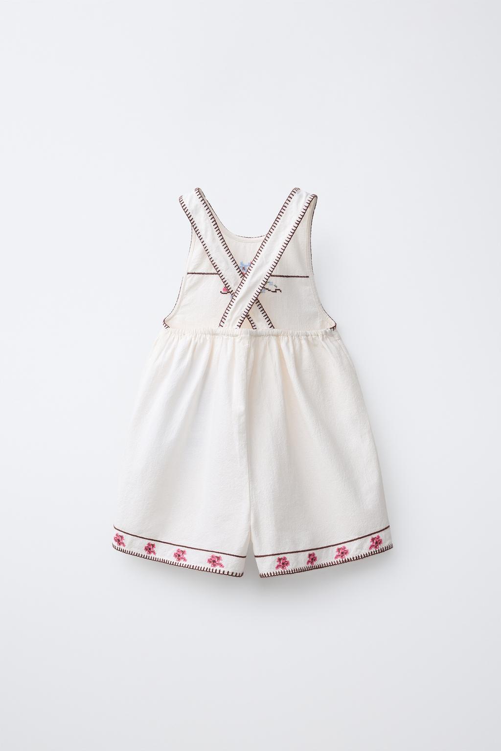 КОРОТКИЙ КОМБИНЕЗОН С ВЫШИВКОЙ КРЕСТИКОМ