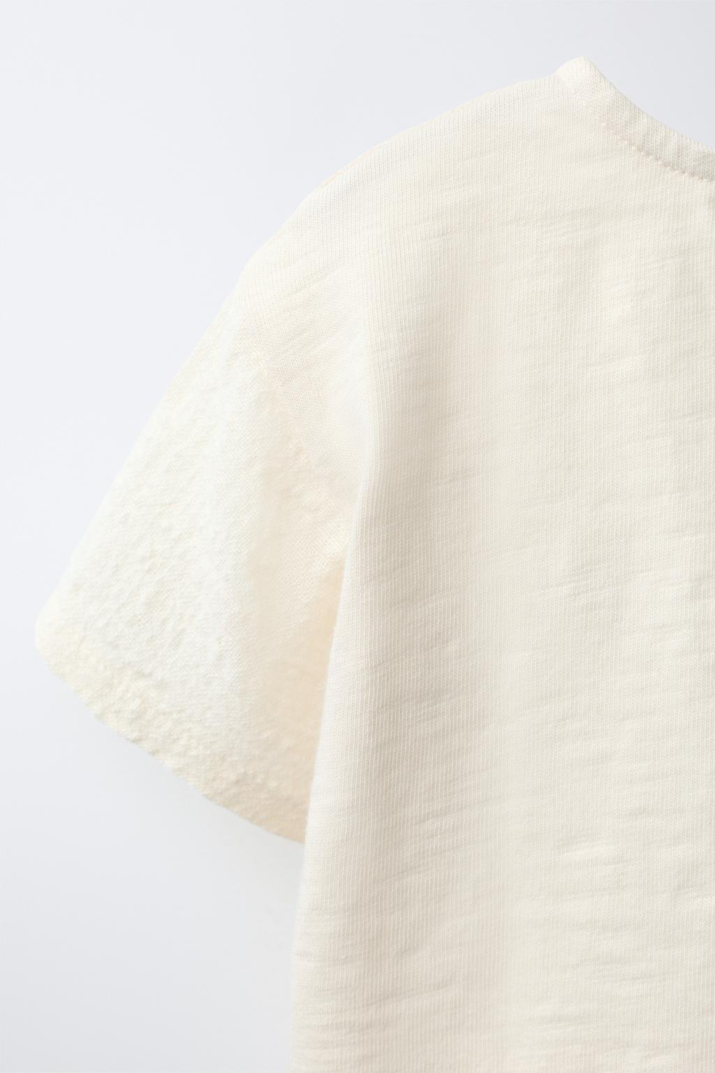 КОМБИНИРОВАННАЯ ФУТБОЛКА НА ПУГОВИЦАХ