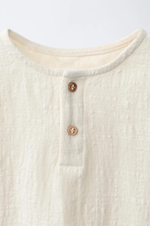 Комбинированная футболка на пуговицах- Заказать в России