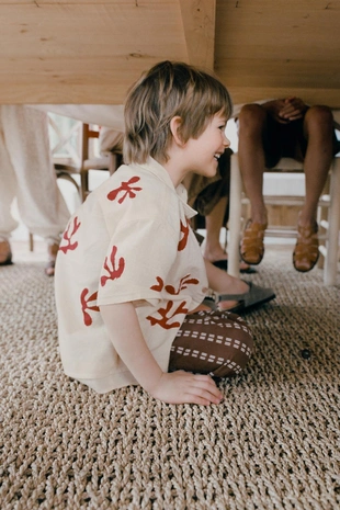 Рубашка из льна с вышивкой- Заказать в России