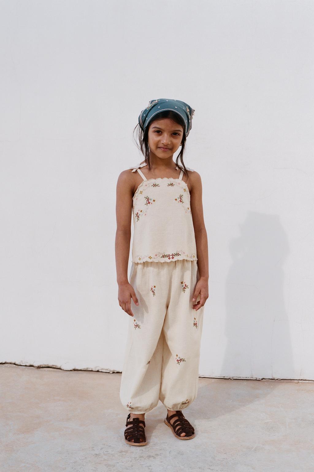 ТОП ИЗ ХЛОПКА И ЛЬНА С ВЫШИВКОЙ КРЕСТОМ