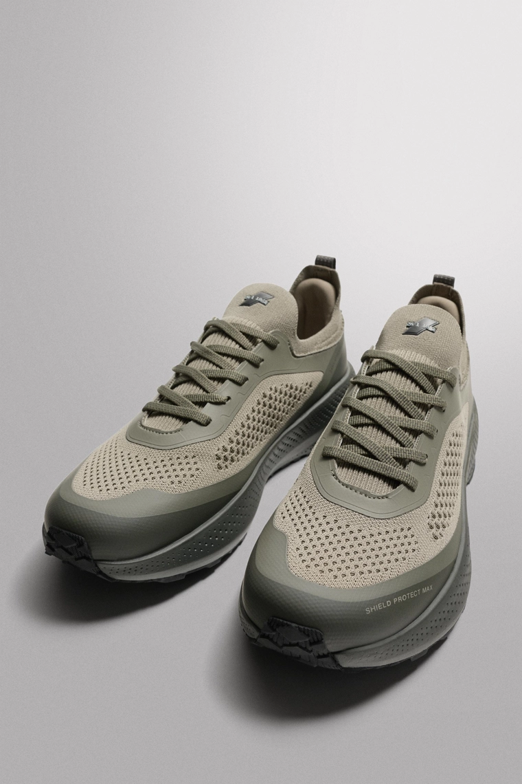 Кроссовки для бега