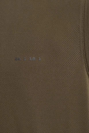 Базовый спортивный топ