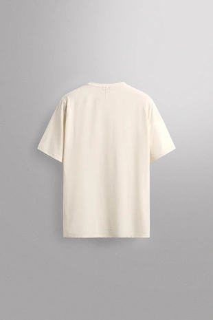 Техническая футболка из рельефной ткани