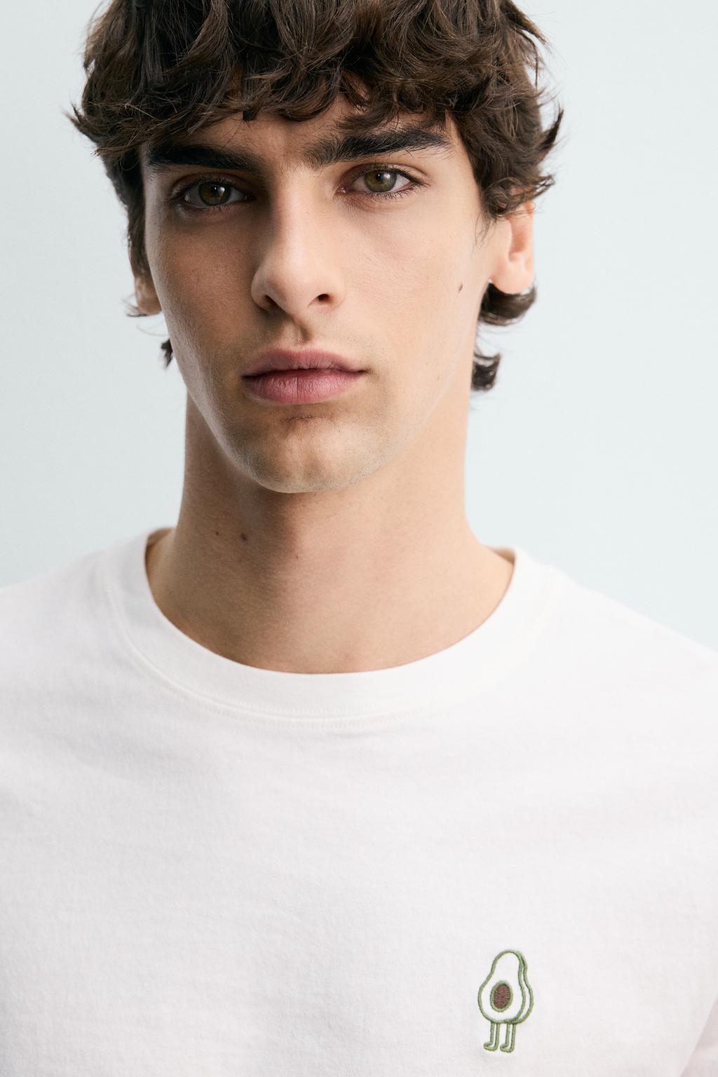 ФУТБОЛКА С ВЫШИВКОЙ «АВОКАДО»