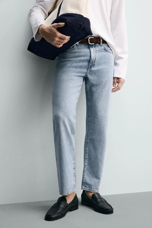 Джинсы Regular Fit- Заказать в России