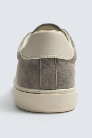 Кожаные кроссовки с деталью на заднике- Заказать в России