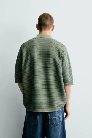 Поло Relaxed Fit из структурного трикотажа с эффектом потертости- Заказать в России