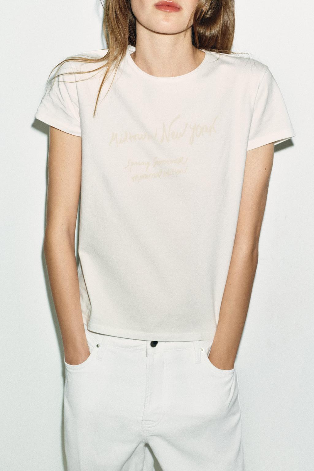 ФУТБОЛКА С НАДПИСЬЮ И КОРОТКИМИ РУКАВАМИ