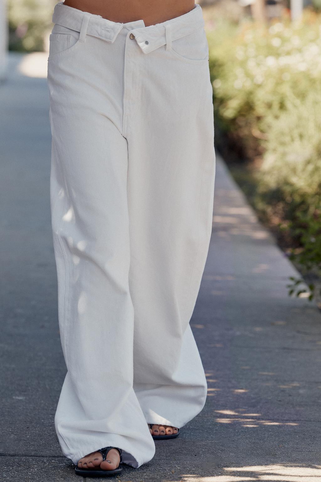 ДЖИНСЫ TRF СО СРЕДНЕЙ ПОСАДКОЙ И ОТЛОЖНЫМ ПОЯСОМ