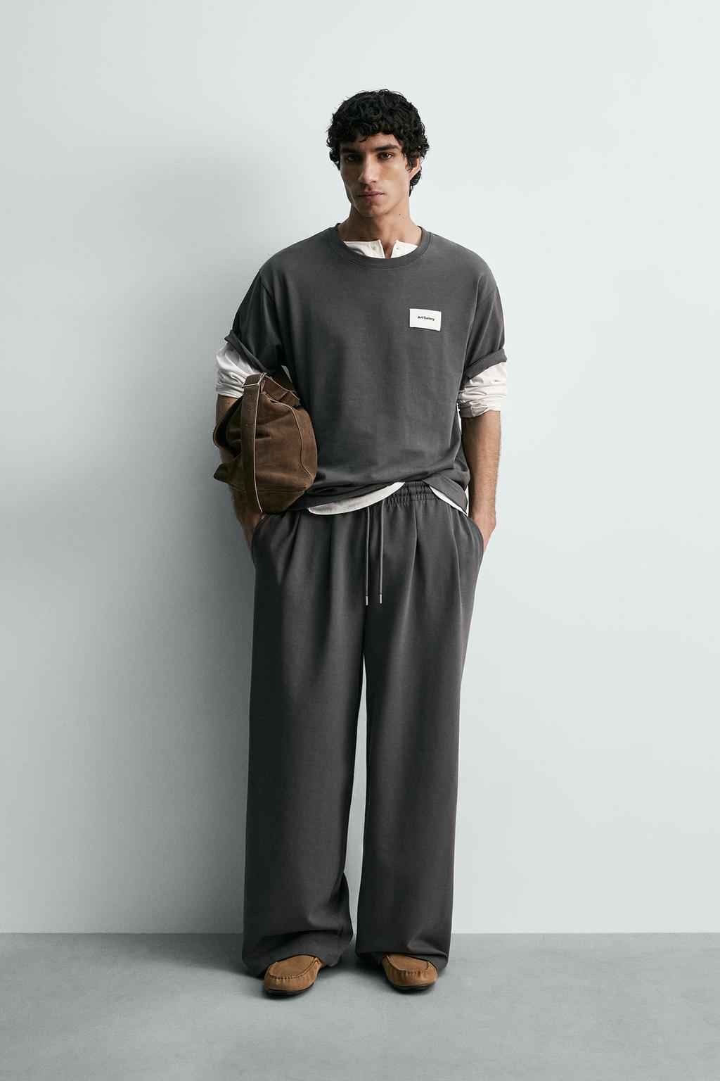 ФУТБОЛКА С НАШИВКОЙ-ЭТИКЕТКОЙ