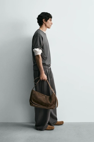 Футболка с нашивкой-этикеткой- Заказать в России