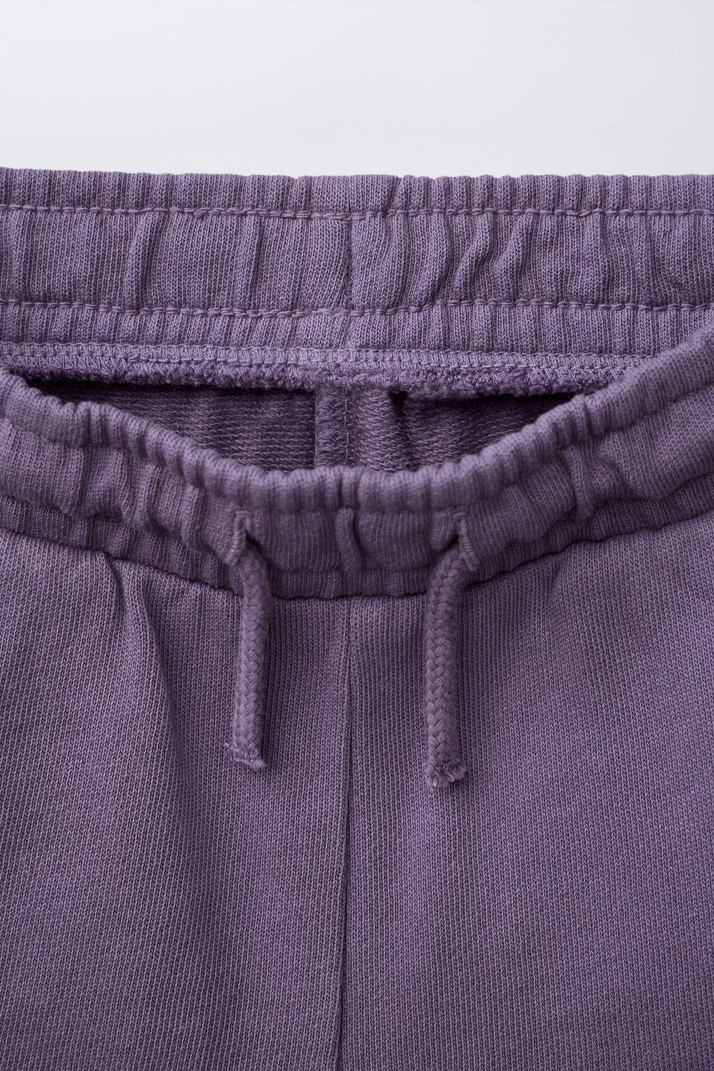 БЕРМУДЫ С ЭФФЕКТОМ GARMENT DYE И НАШИВКОЙ