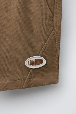 Бермуды с нашивкой и окрашиванием Garment Dye- Заказать в России