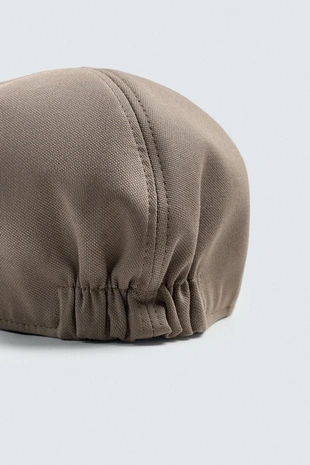 Берет с узором «гусиная лапка»