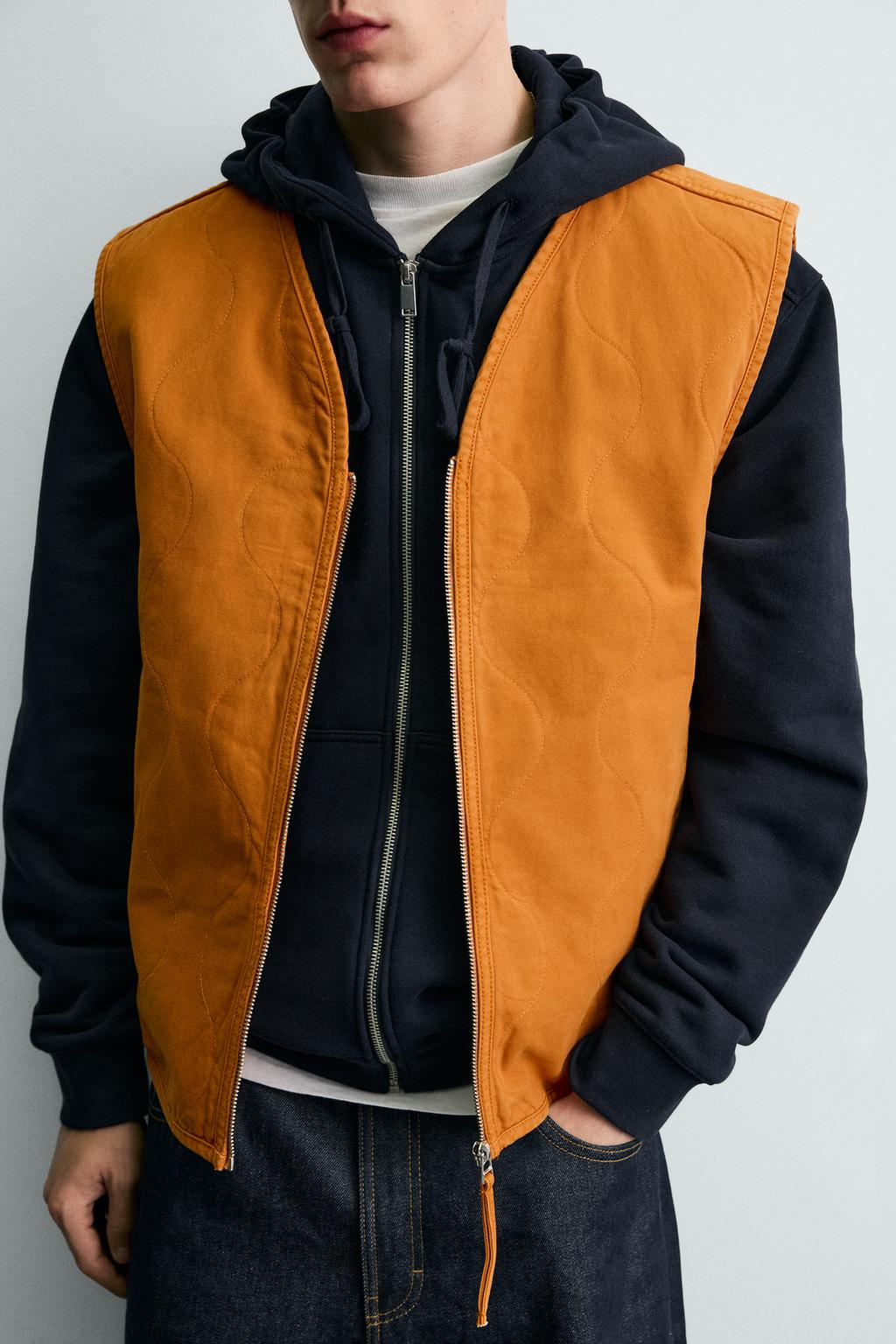 ЖИЛЕТ С ЭФФЕКТОМ ПОТЕРТОСТИ