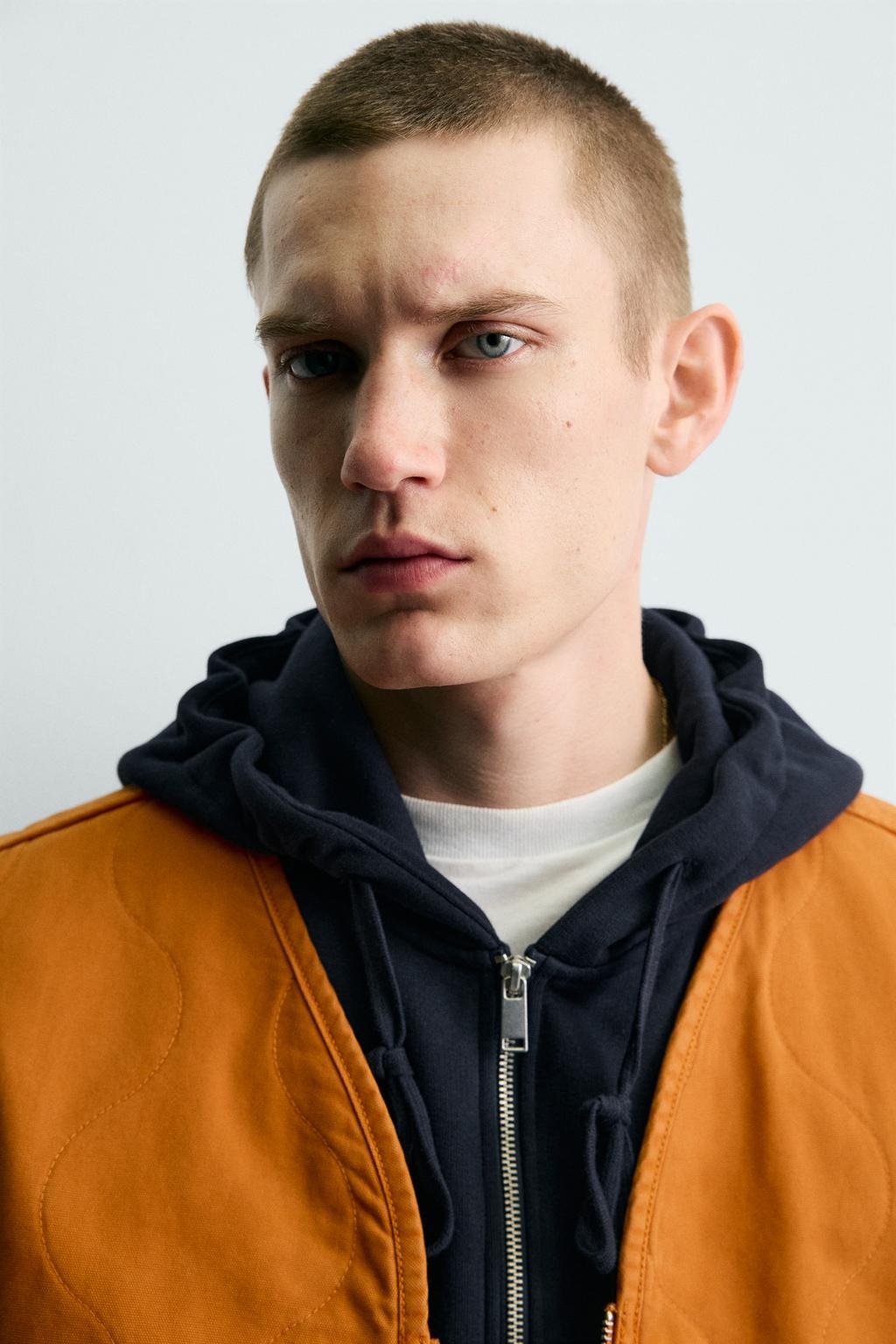 ЖИЛЕТ С ЭФФЕКТОМ ПОТЕРТОСТИ