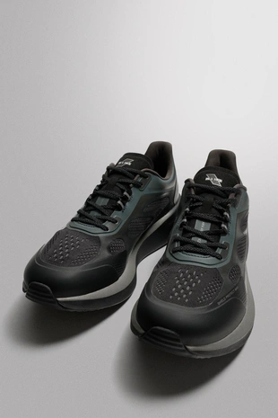 Кроссовки для бега