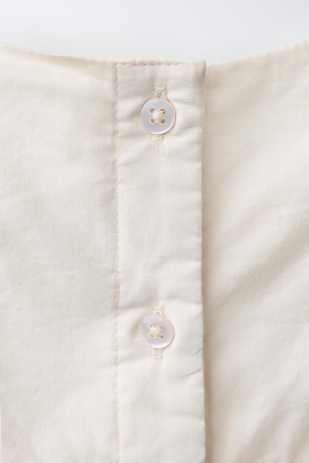 КОМБИНЕЗОН С ВЫШИТЫМ ЦВЕТКОМ