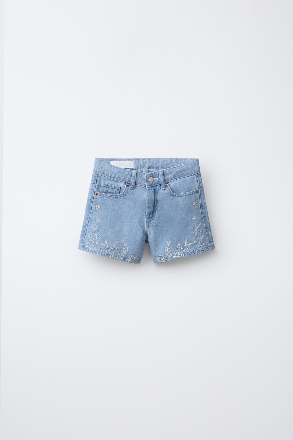 Джинсовые бермуды с вышивкой
