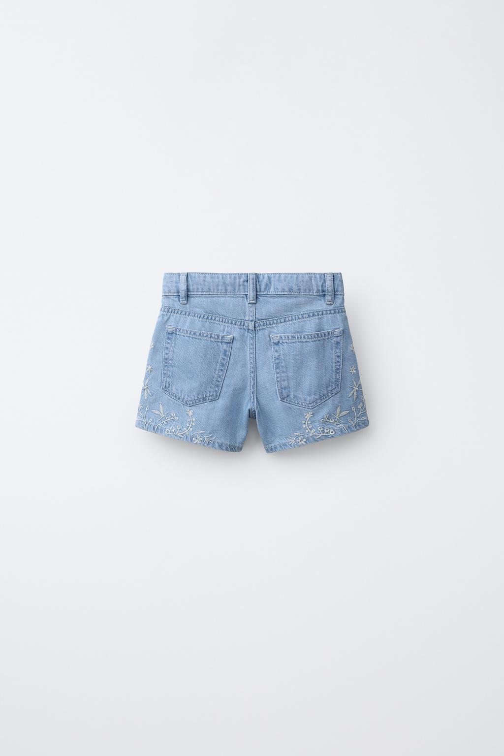 Джинсовые бермуды с вышивкой