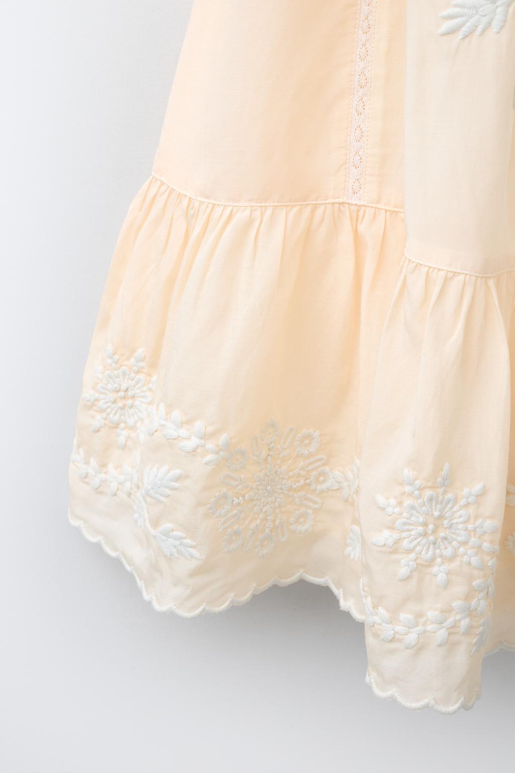 ПЛАТЬЕ С ВЫШИВКОЙ