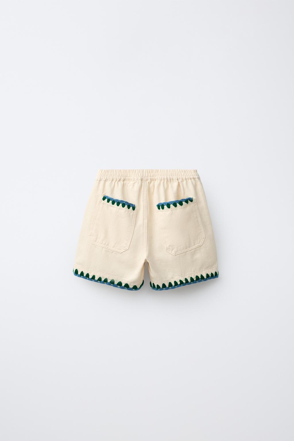 ШОРТЫ-БЕРМУДЫ С ВЫШИВКОЙ