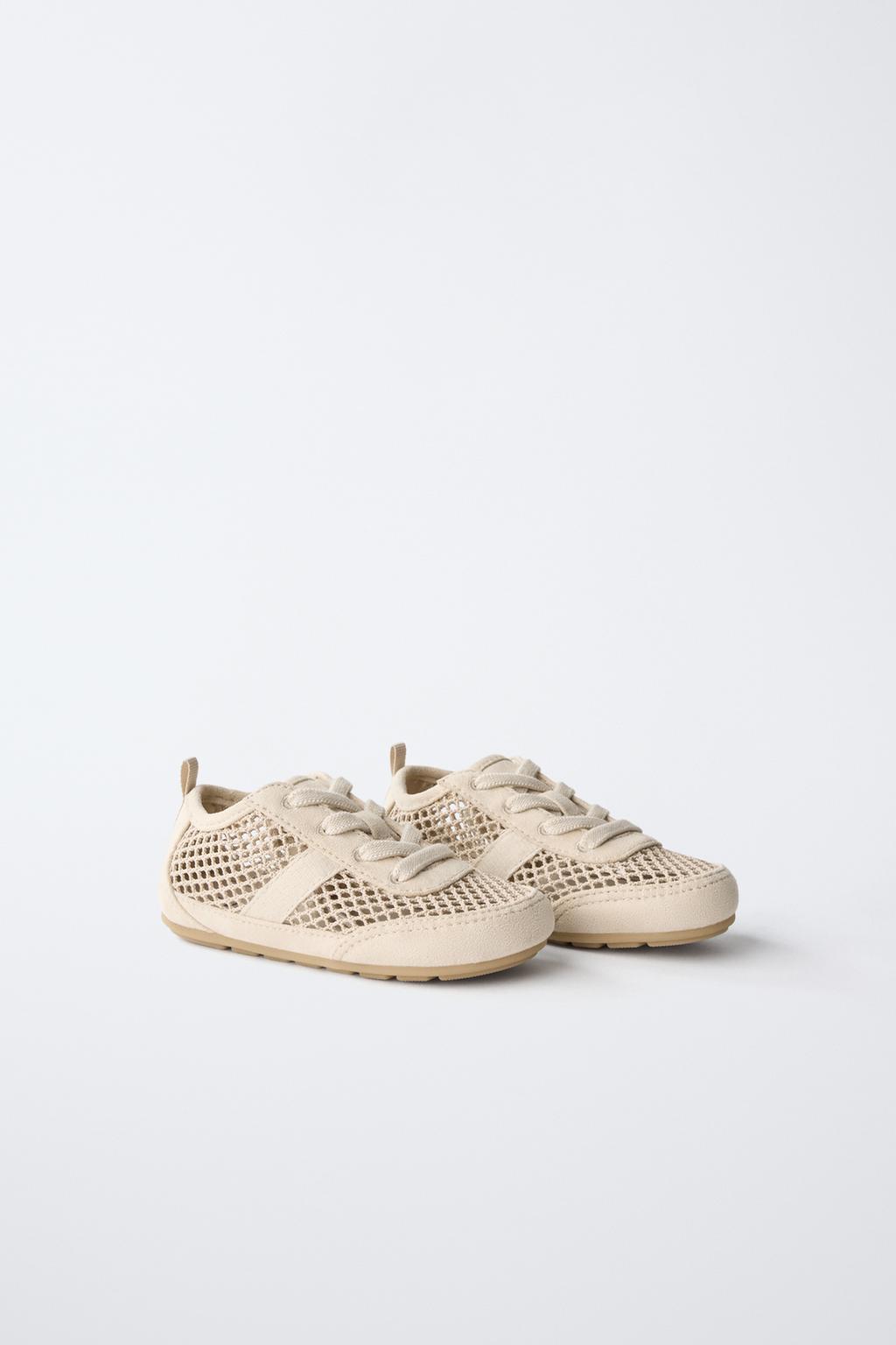 КРОССОВКИ С СЕТЧАТЫМИ ДЕТАЛЯМИ