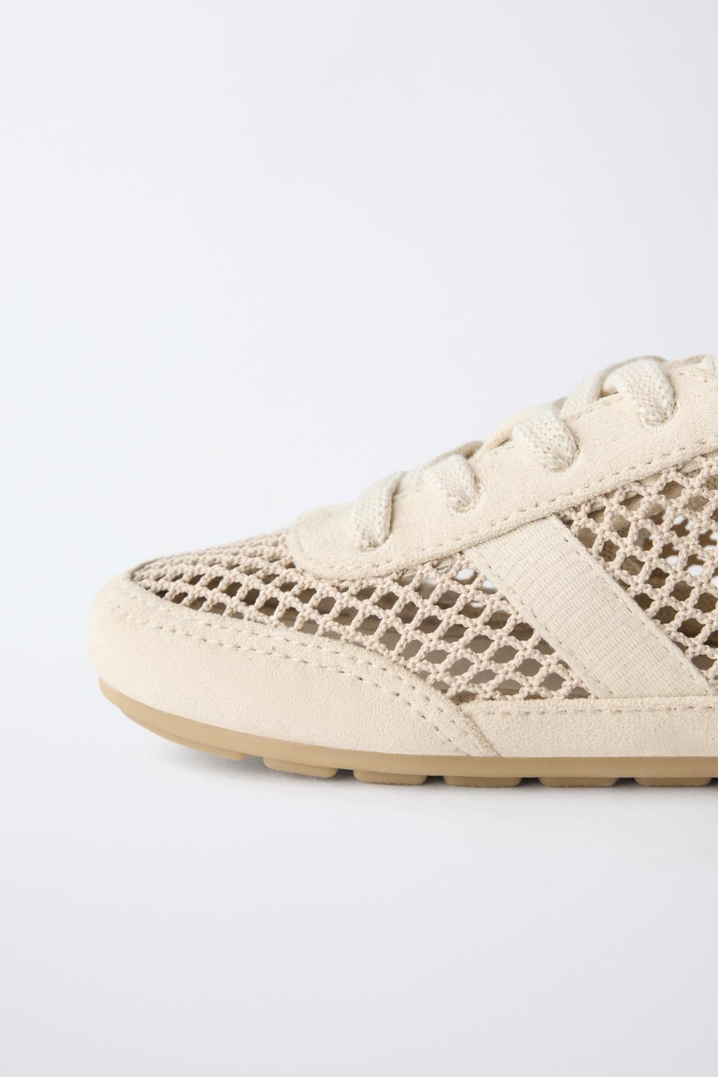 КРОССОВКИ С СЕТЧАТЫМИ ДЕТАЛЯМИ