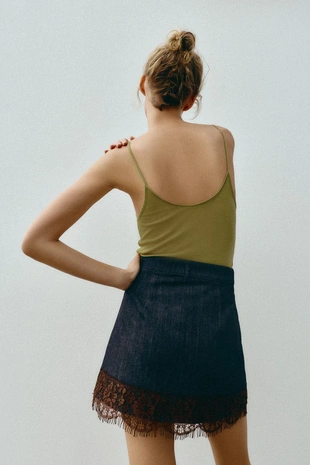 Джинсовые юбка-шорты Z1975 с кружевом- Заказать в России